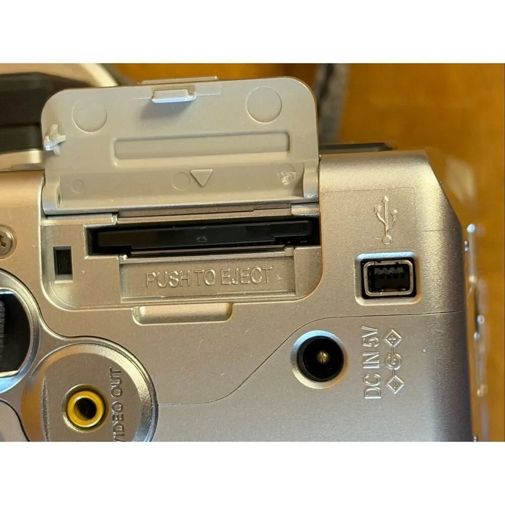 Fujifilm FinePix S Series S3000 3.2MP Digital Camera Silver/Case (6717)